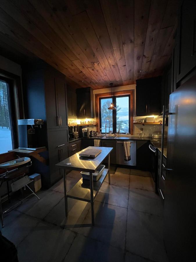 Gite Du Haut Des Arbres Chicoutimi Εξωτερικό φωτογραφία